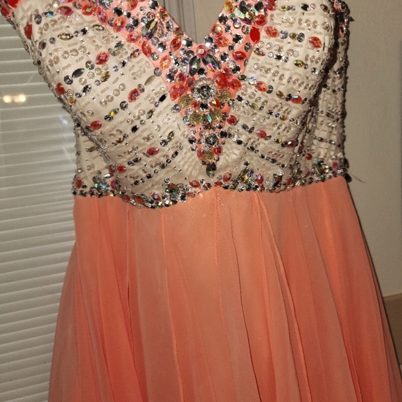 Hi low dress - Picture 2 of 7